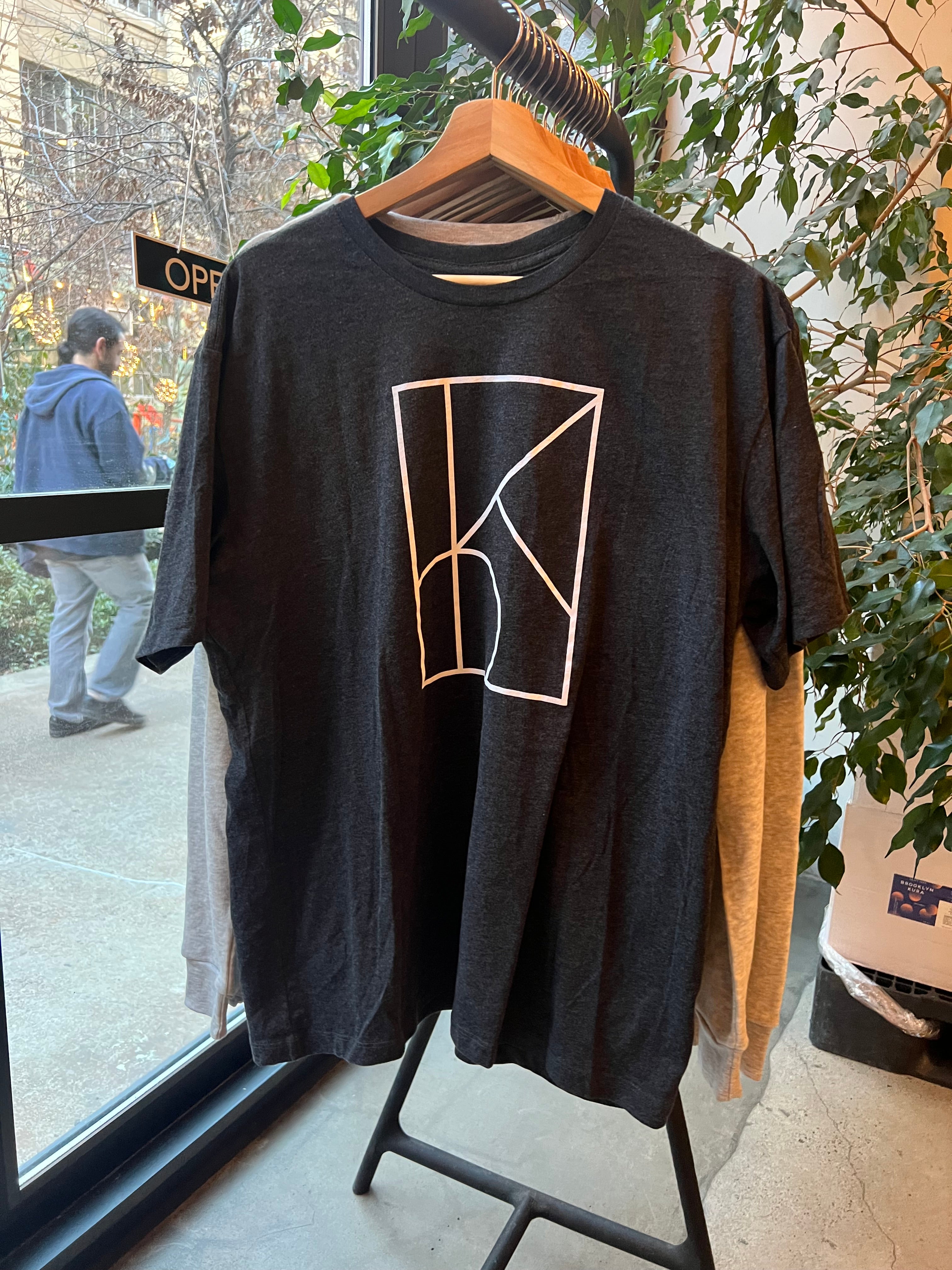 Brooklyn Kura T-shirt